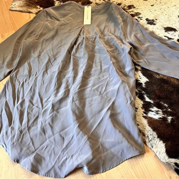 NEW ELAINE KIM Grey Quorgan Silk Zip Blouse Long Sleeve Size Large NWT - Picture 9 of 9